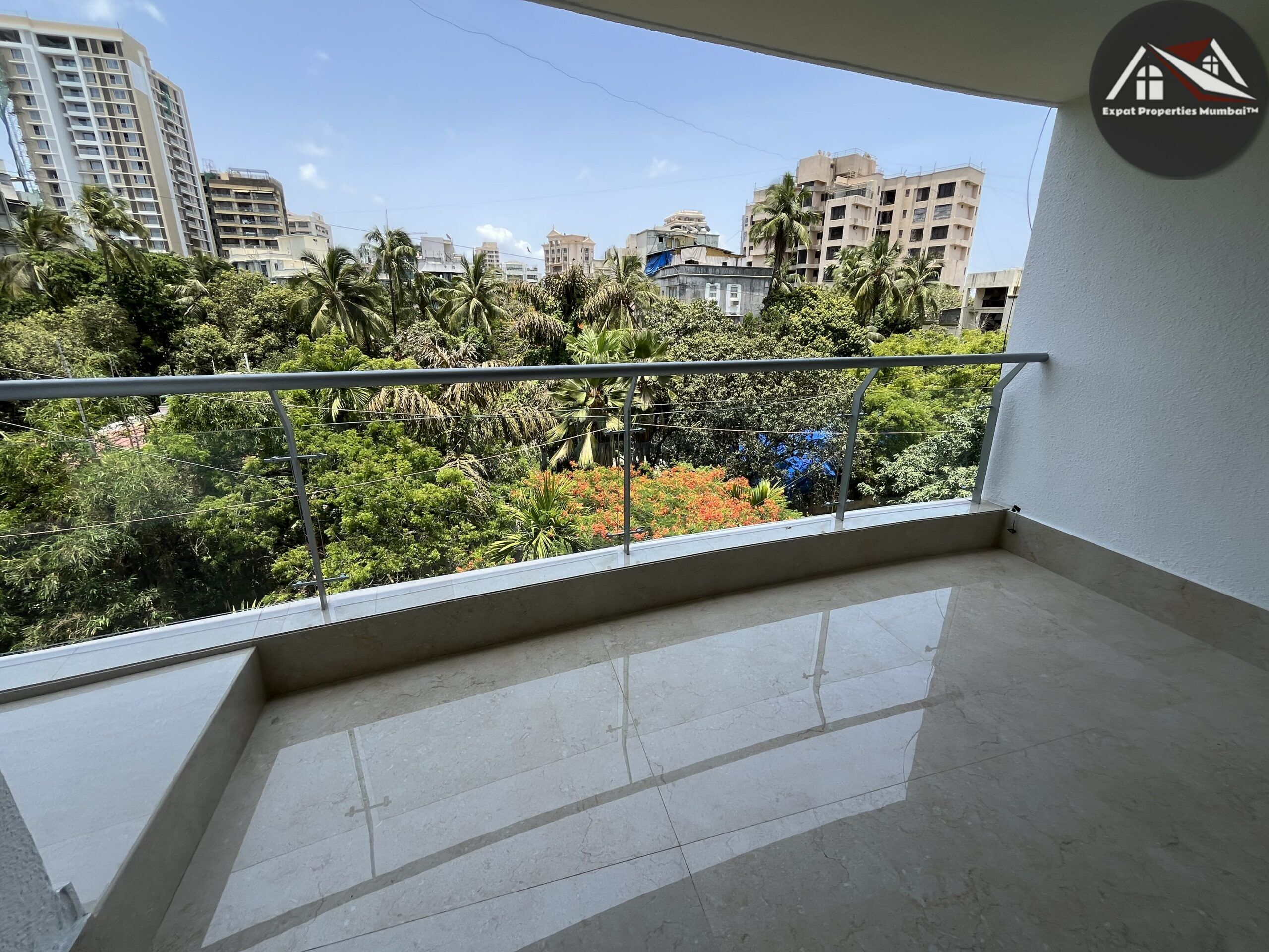 2BHK Furnished Apartment with a Balcony for Rent at Bandra – Expat